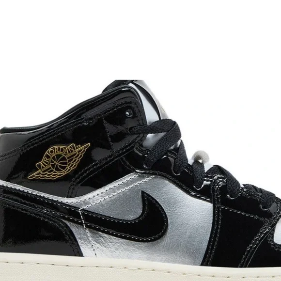 Jordan 1
Mid se gs
Black metallic silver'
Brand new - Picture 2 of 6